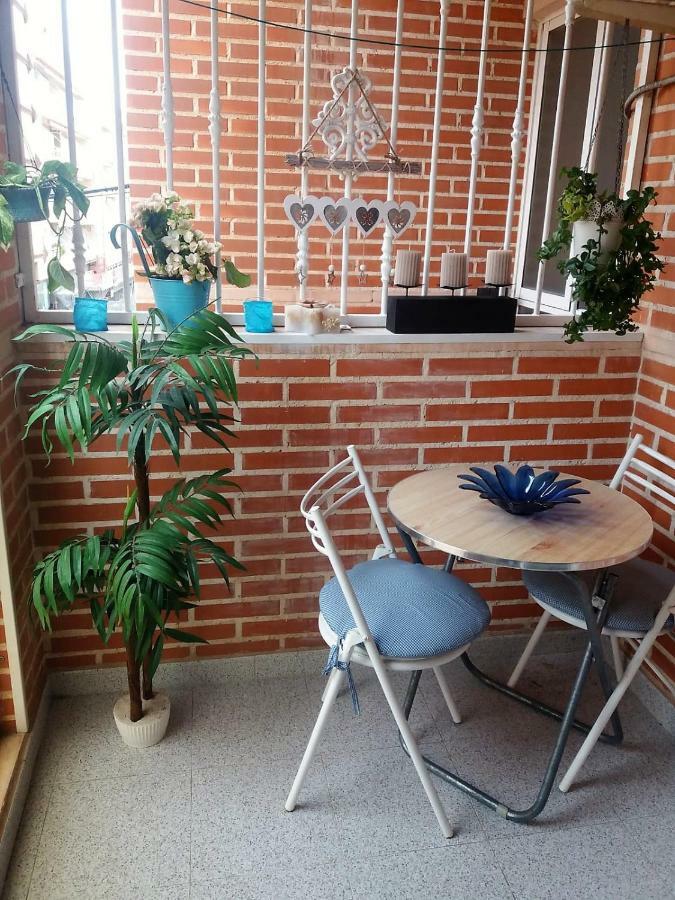 Amazing Sunny Flat With Balcony Pool Two Mins From The Beach Torrevieja Esterno foto