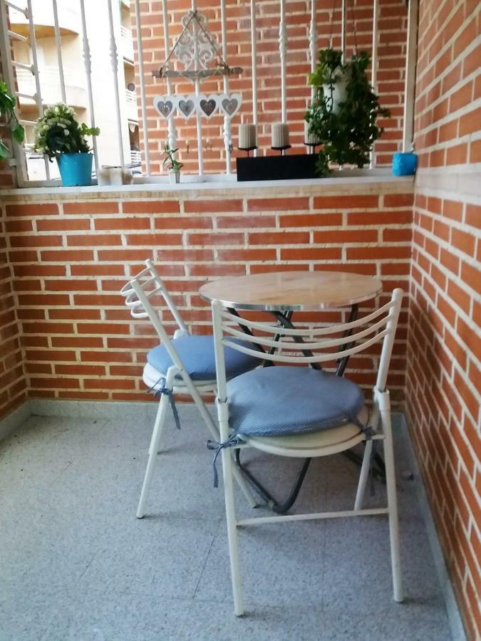 Amazing Sunny Flat With Balcony Pool Two Mins From The Beach Torrevieja Esterno foto